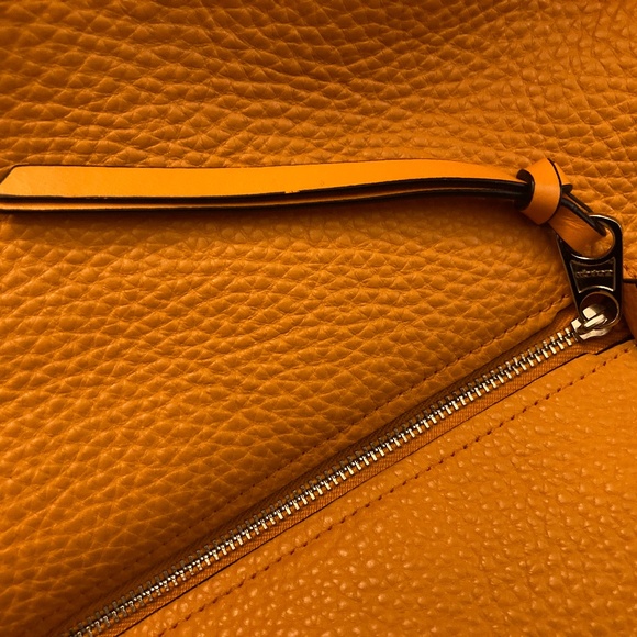 Coach Bleecker Sullivan NWOT Tangerine Orange Hobo 31623 Soft Pebbled Leather - Picture 11 of 13